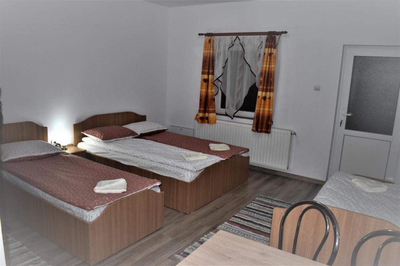 Kacso Apartma Ocna de Sus Extérieur photo